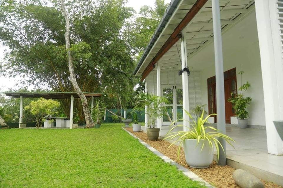Villa A. Sms