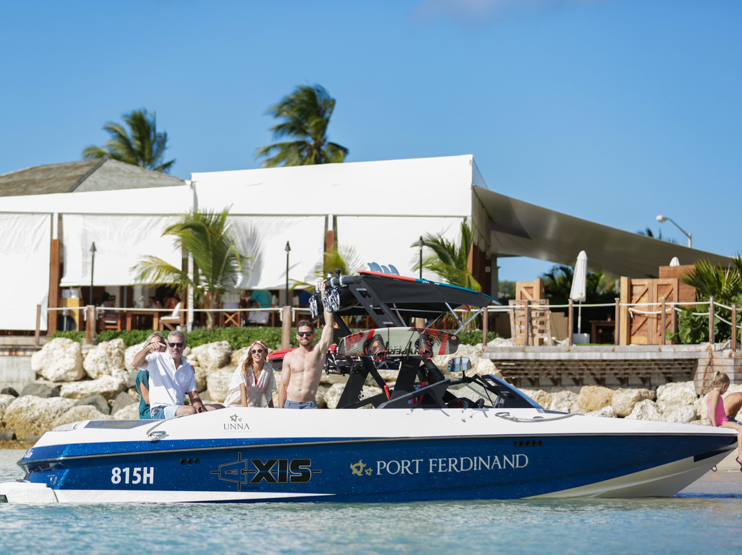 Port Ferdinand Marina and Luxury Residences主图