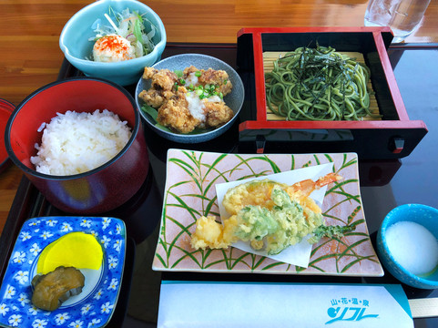 山花温泉リフレ レストランはなしのぶ主图