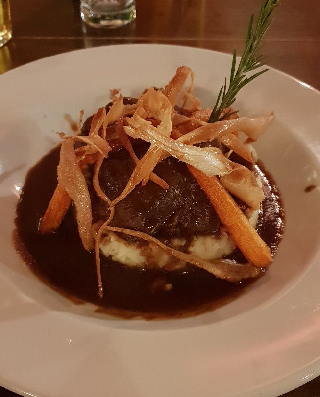 The Carre Arms Hotel主图