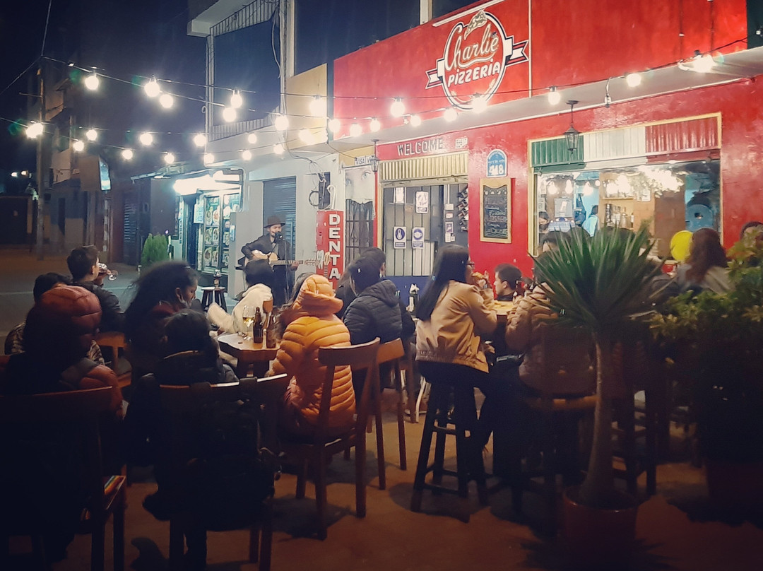 Charlies Pizza Huaraz Perú