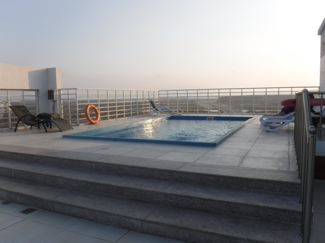 Sur Grand Hotel主图