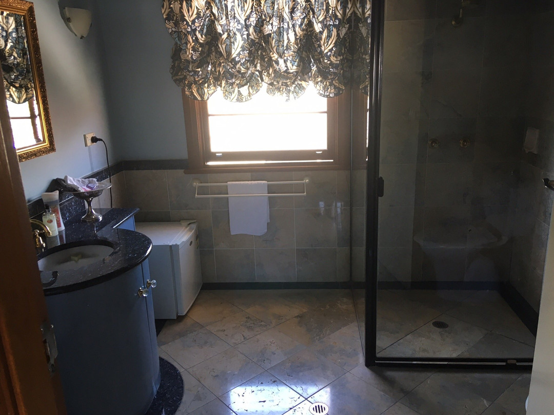 Melville House主图