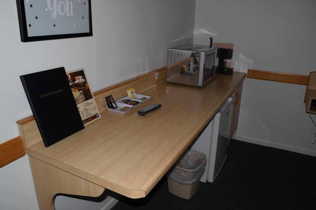 THE WARWICK VINES MOTEL主图