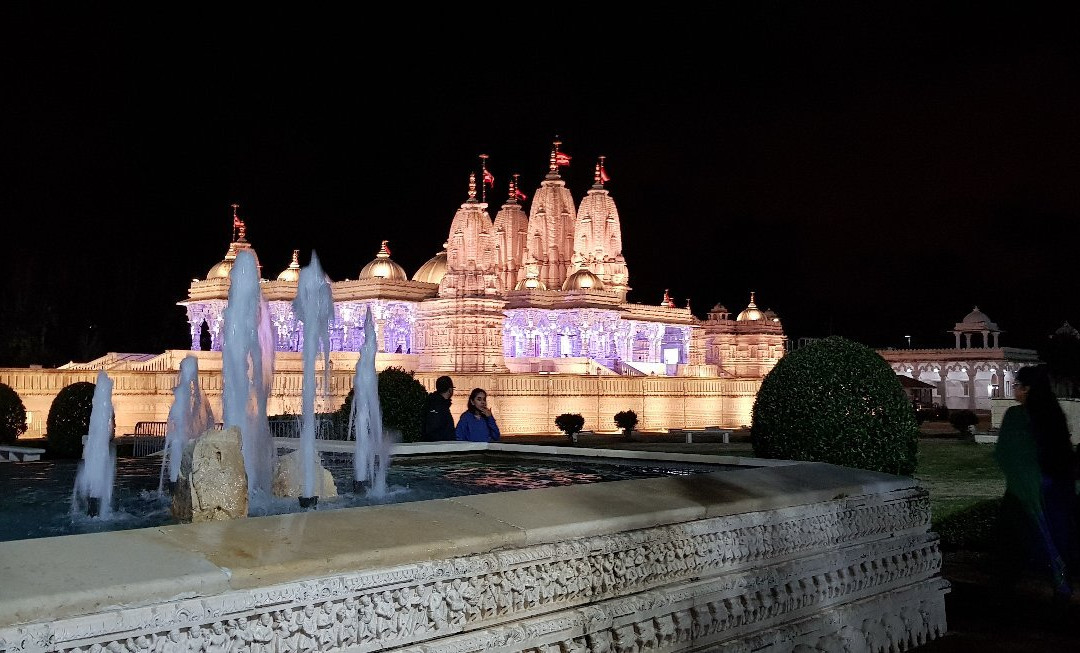 Shri Swaminarayan Mandir-斯塔福德必去景点