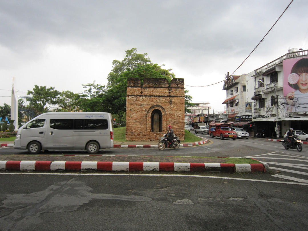 Suan Dok Gate-清迈必去景点