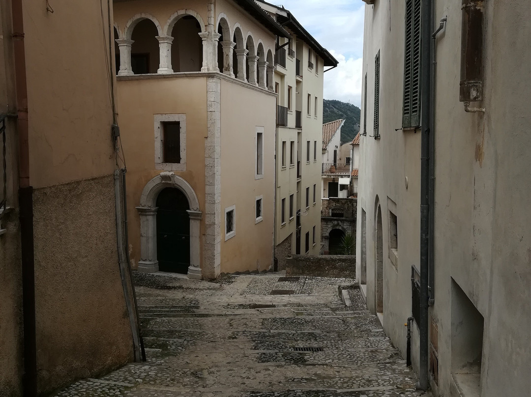 Centro Storico-Atina必去景点