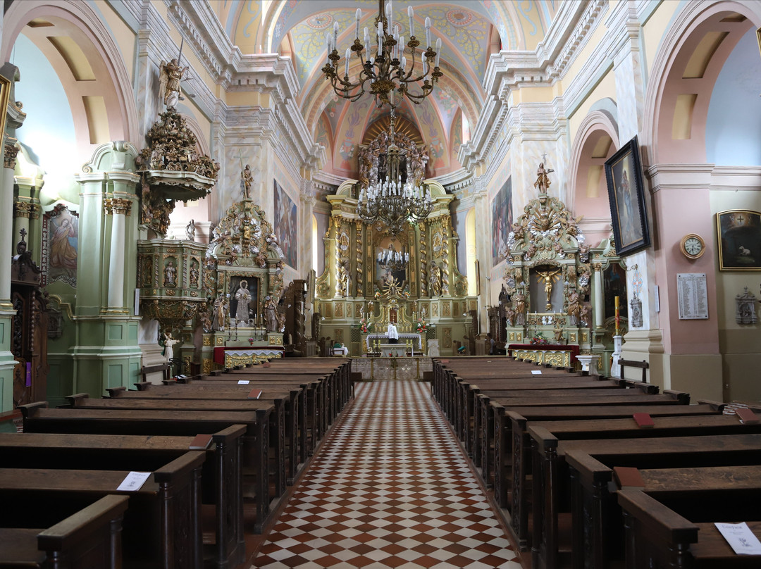 Lyubeshiv旅游景点-Franciscan Church of the Assumption of the Virgin Mary and Monastery