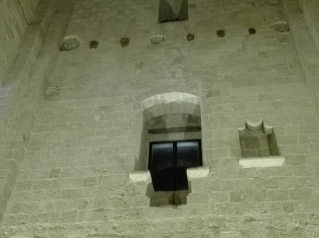 Torre di Federico II-Leverano必去景点