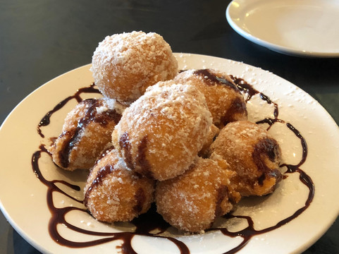 Brecksville餐馆和美食-Coco Bella Grille