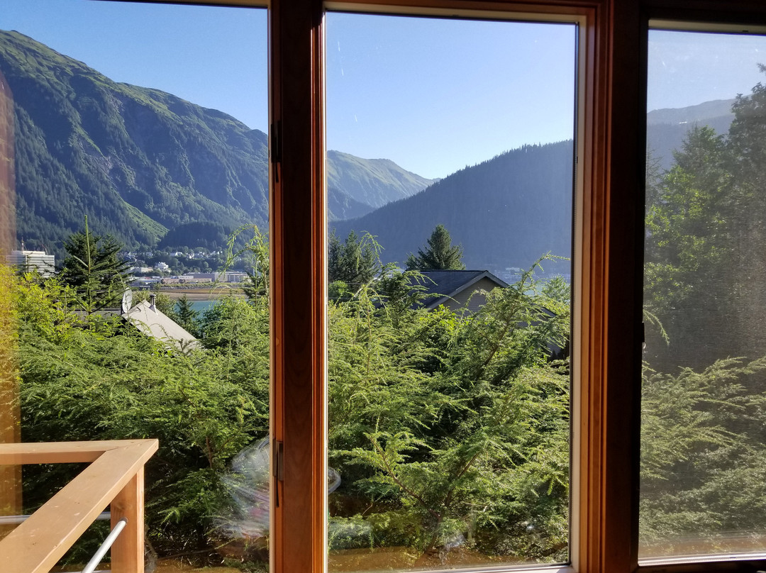 Gould's Alaskan View Bed and Breakfast主图
