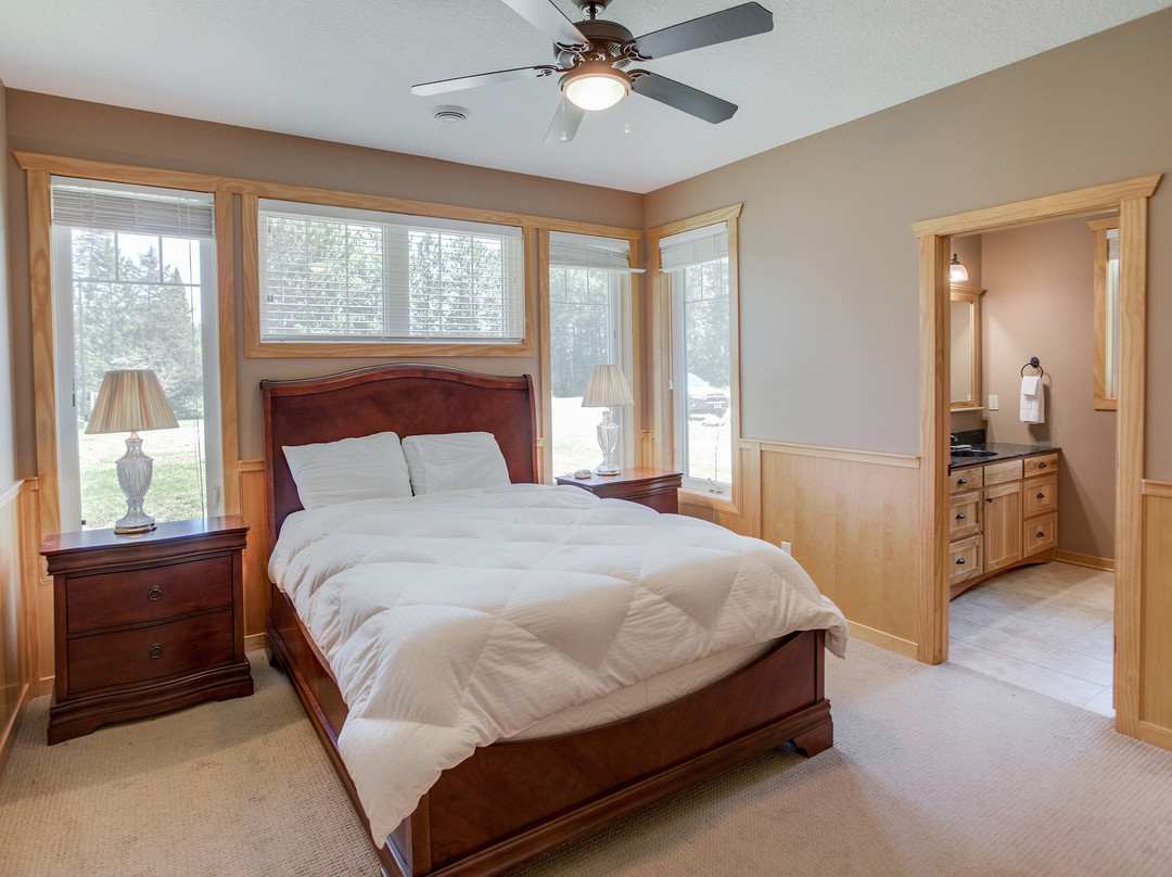 Bluewater Lodge主图