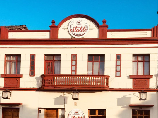 Imues餐馆和美食-El Establo