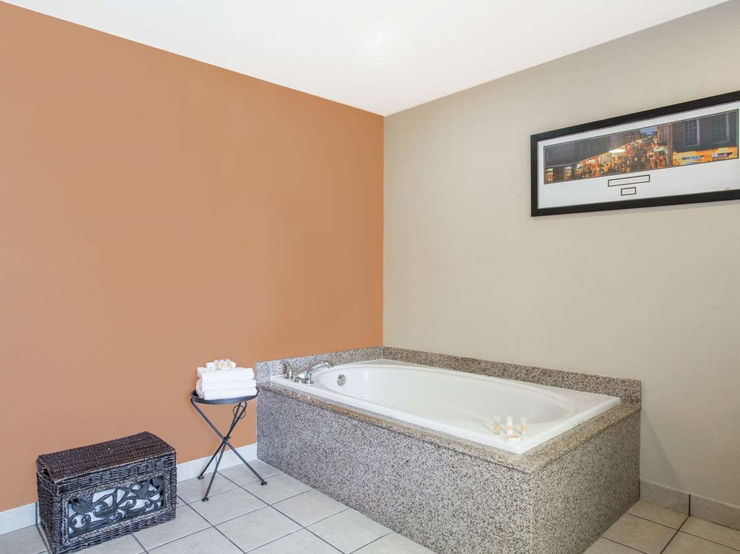 Days Inn & Suites by Wyndham Thibodaux主图