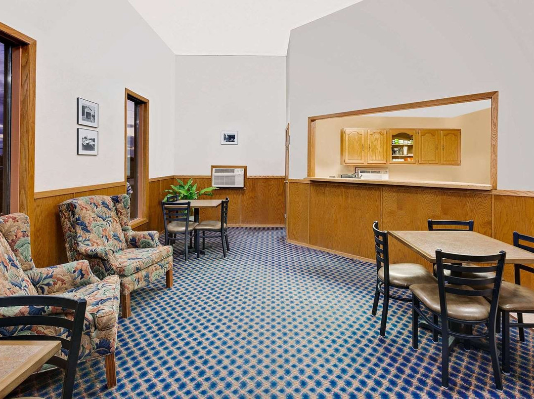 Super 8 by Wyndham Keokuk主图