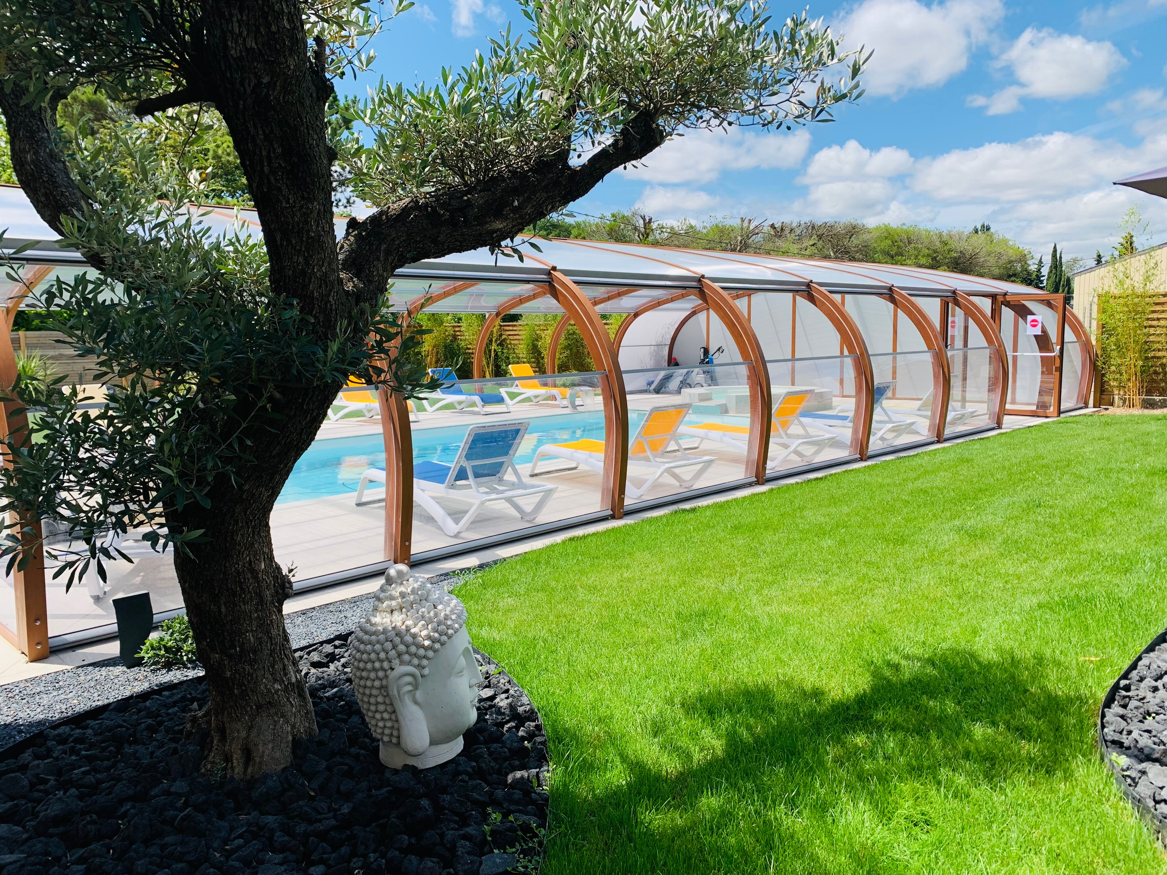 Le Clos Fleuri-泳池