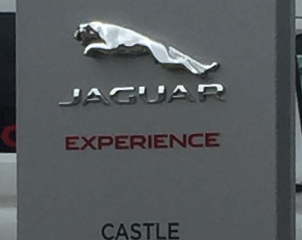 Jaguar Factory Tour景点图片
