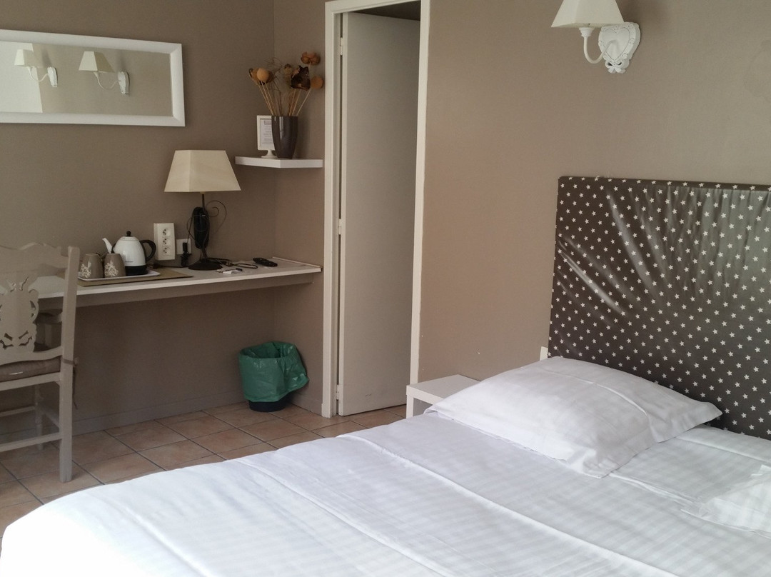 弗拉尼亚酒店主图