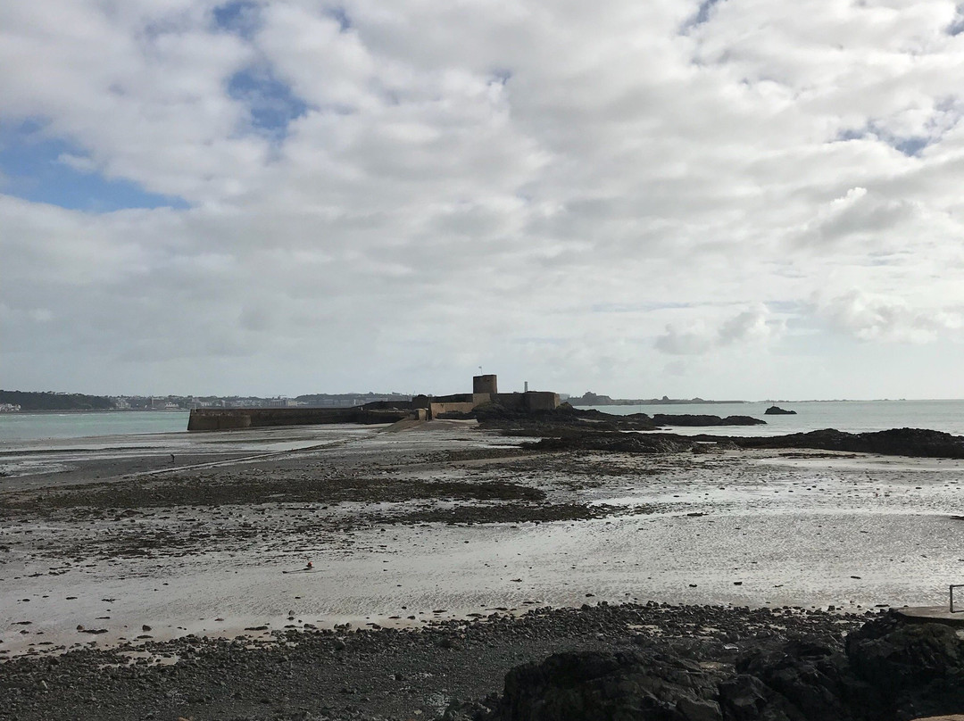 St Aubin's Fort-St. Aubin必去景点
