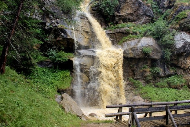 Cascata di Covel景点图片