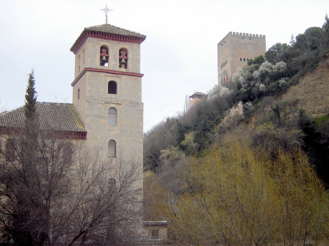 Iglesia de San Pedro y Pablo-格拉纳达必去景点