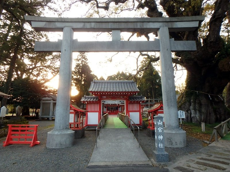 Yamamiya Shrine景点图片