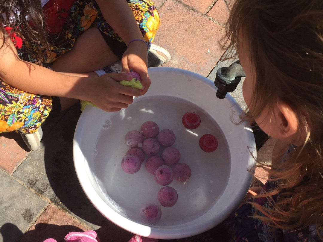 Lakes Entrance Mini Golf and Trampolines-莱克斯恩特伦斯必去景点