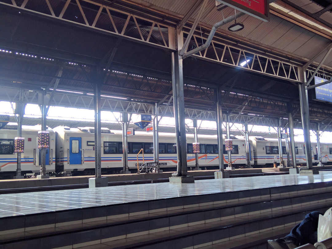 Semarang Tawang Station景点图片