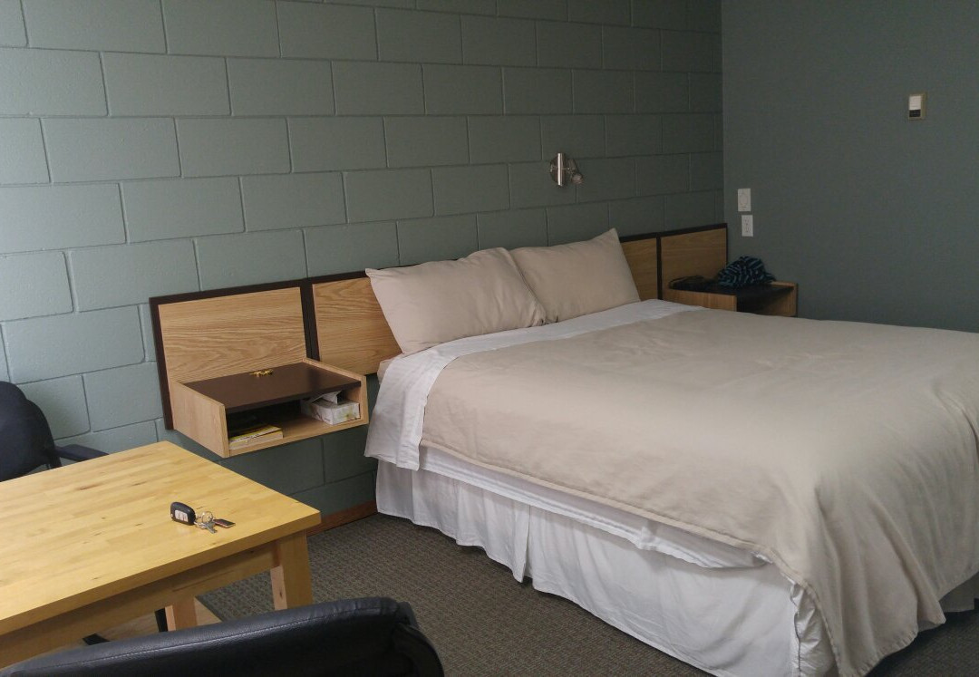 Three Hills酒店住宿-Rest Easy Motel