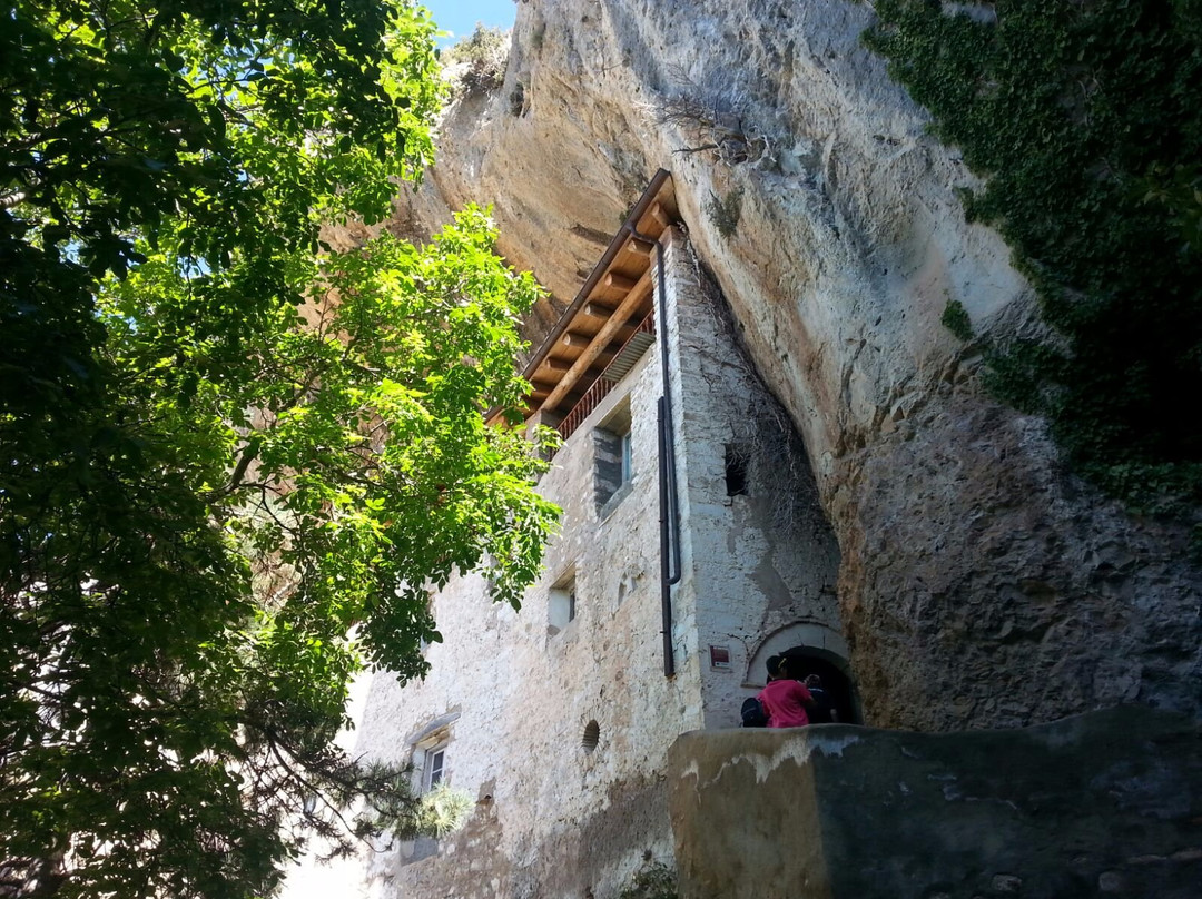 Ermita de La Virgen de la Pena景点图片
