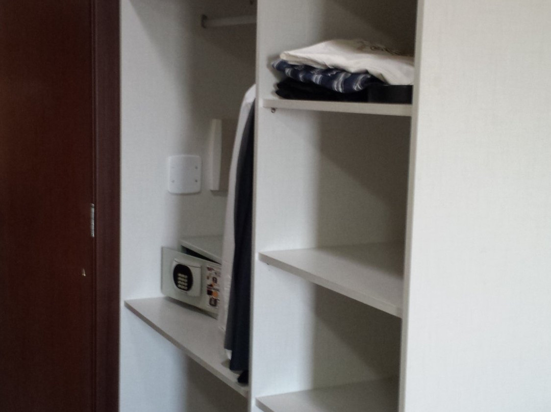 Golden Plaza Hotel主图