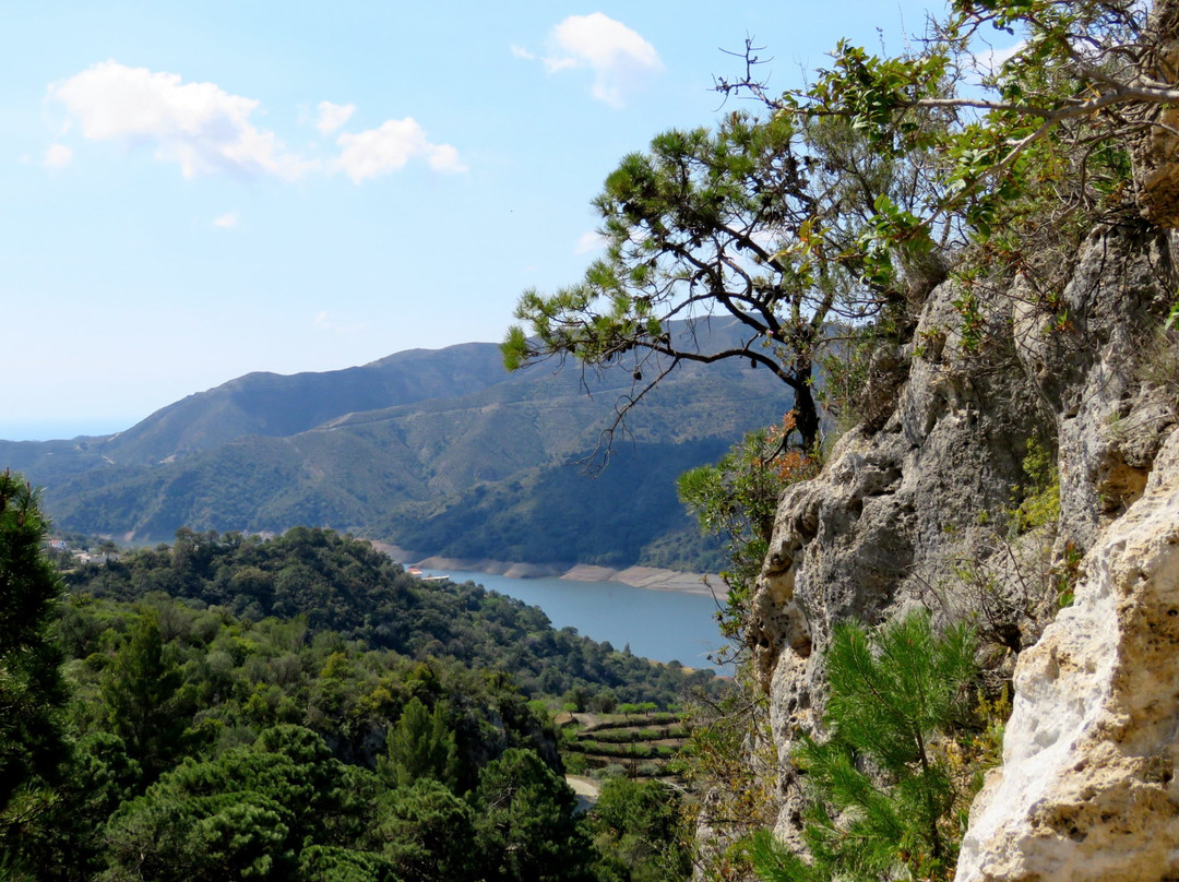 Camino Rural de Istan a Tolox景点图片