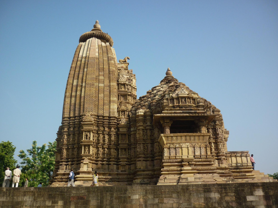 Dulhadev Temple景点图片