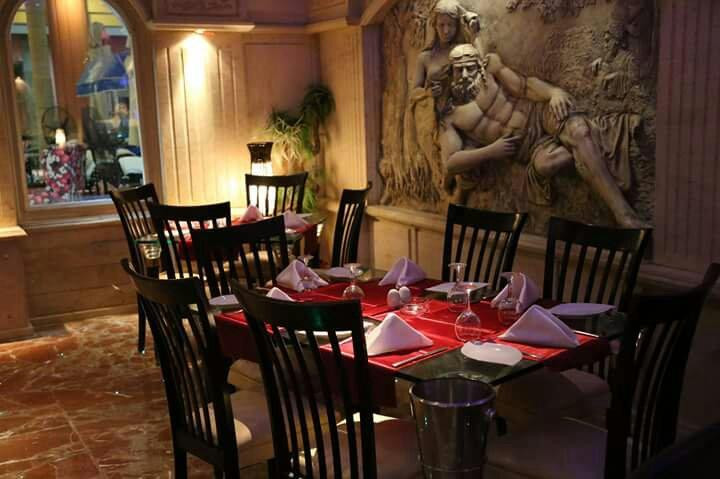Second Hurghada餐馆和美食-Romantico Restaurant and Bar