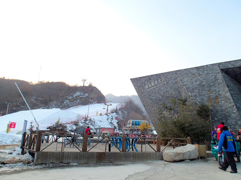 怀北滑雪场-北京市必去景点