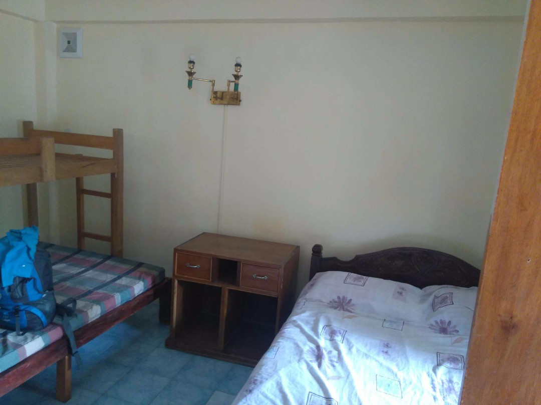 埃斯库雷酒店主图