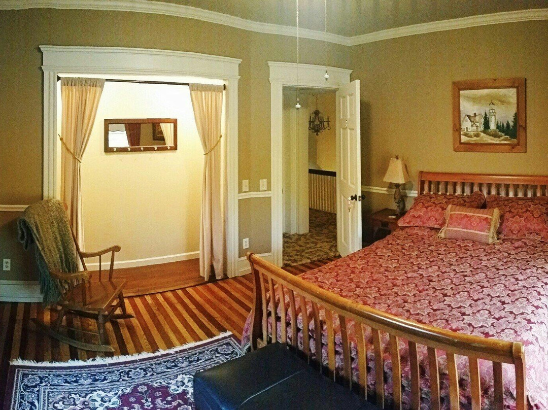 Torrington Manor B&B主图