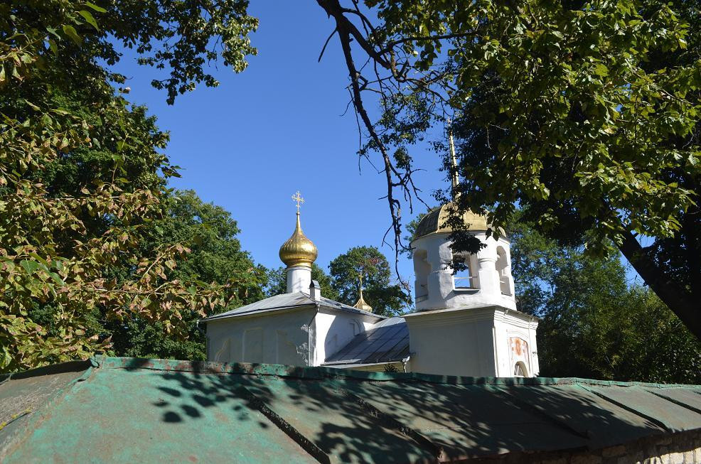 Church Reverend Alexei景点图片
