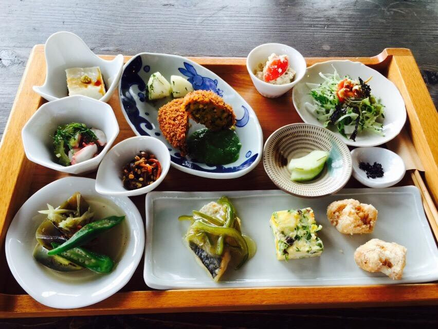 浮羽市餐馆和美食-Cafe Tanenotonari