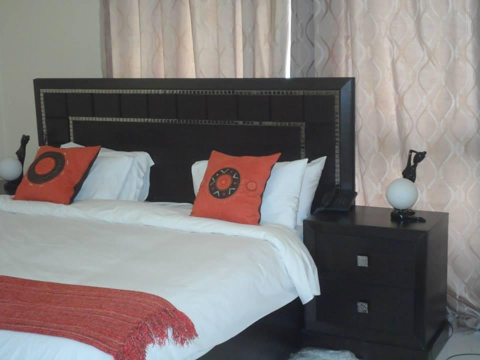 Roadview Park Hotel主图