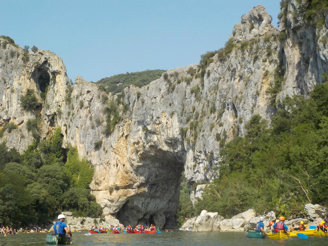 Alpha bateaux景点图片