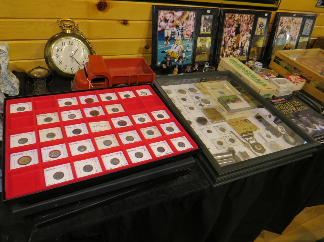 Indoor Shawano Wisconsin Flea Market-Shawano必去景点