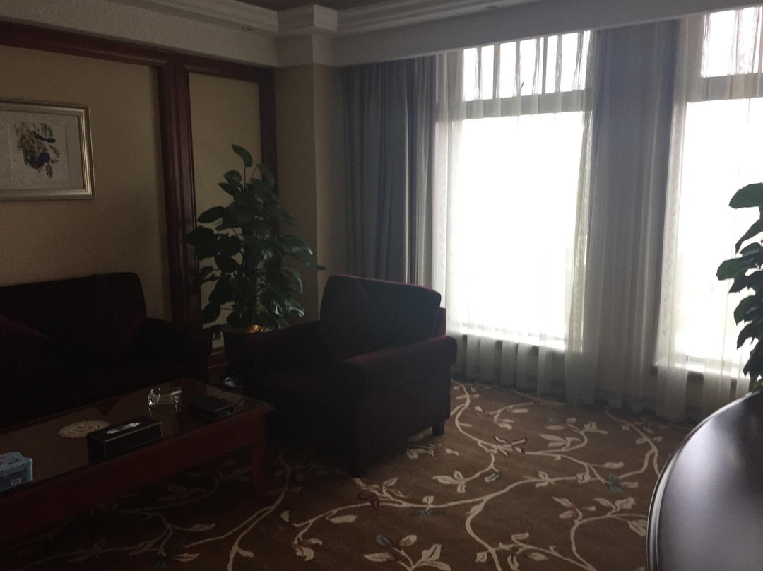 旌湖国际酒店主图