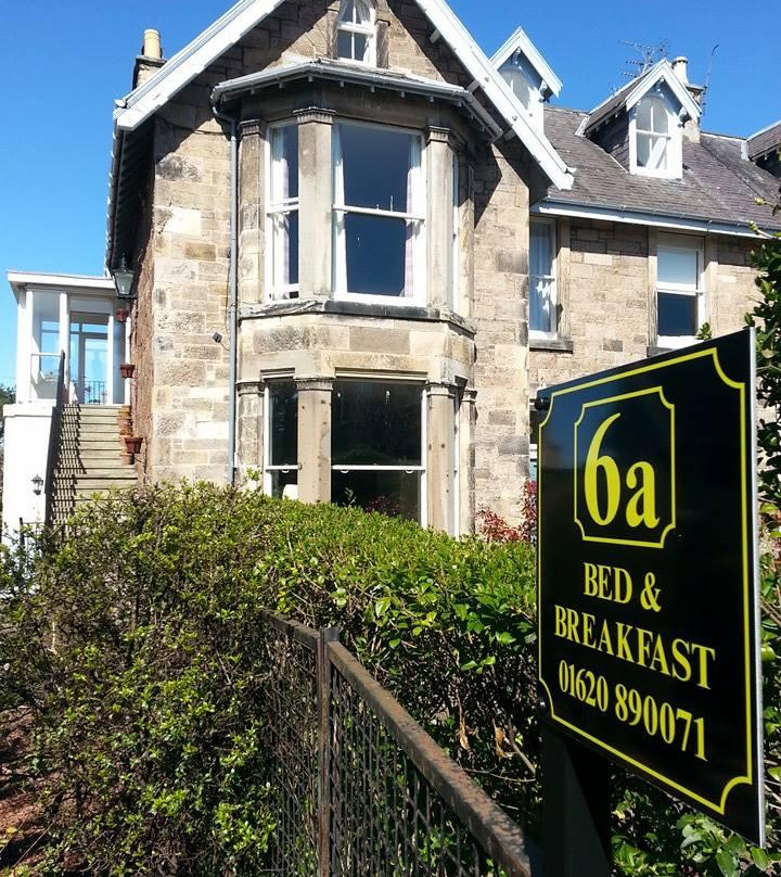 北柏威克酒店住宿-6a North Berwick B&B