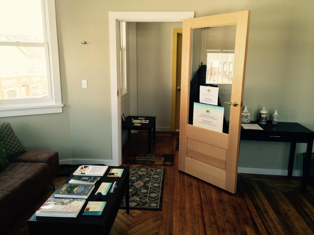 Integrative Approach Massage Therapy & Wellness-Tannersville必去景点