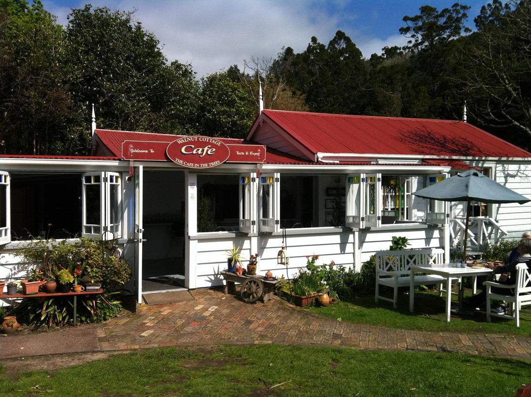 马赫郎其韦斯特餐馆和美食-Walnut Cottage Cafe'