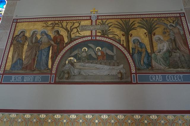 St. Mary's Catholic Church景点图片
