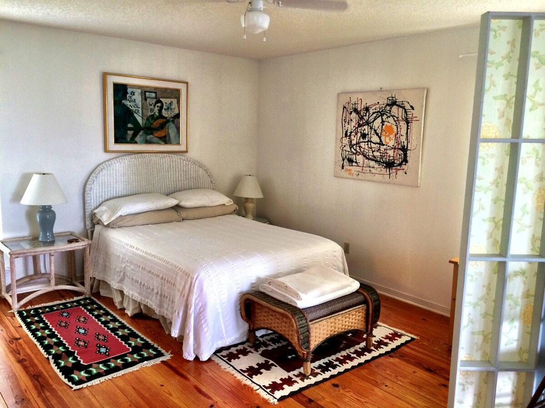 Dauphin Island Willow Tree Cottage