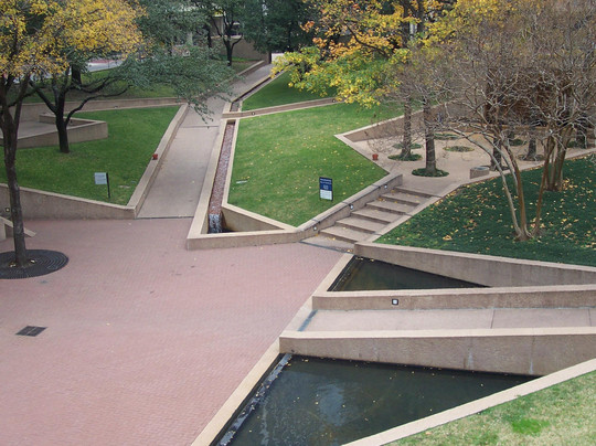 感恩广场-达拉斯必去景点