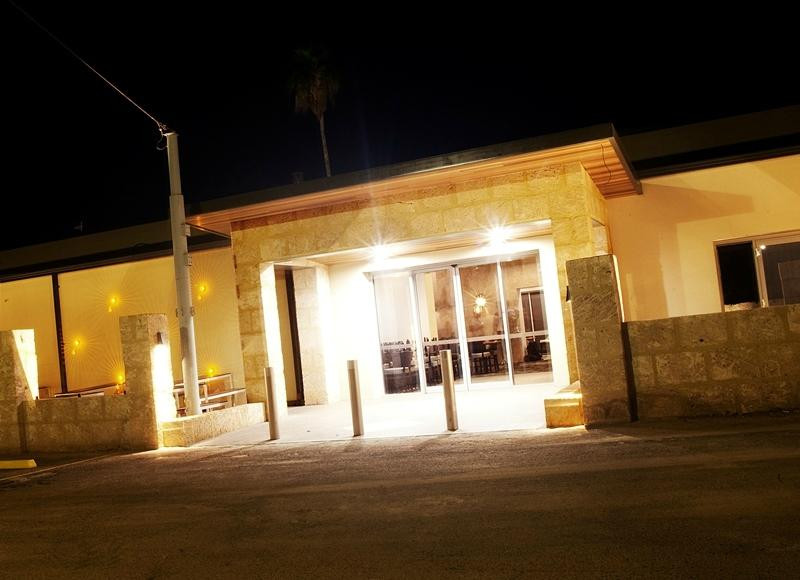 Newman酒店住宿-Newman Hotel